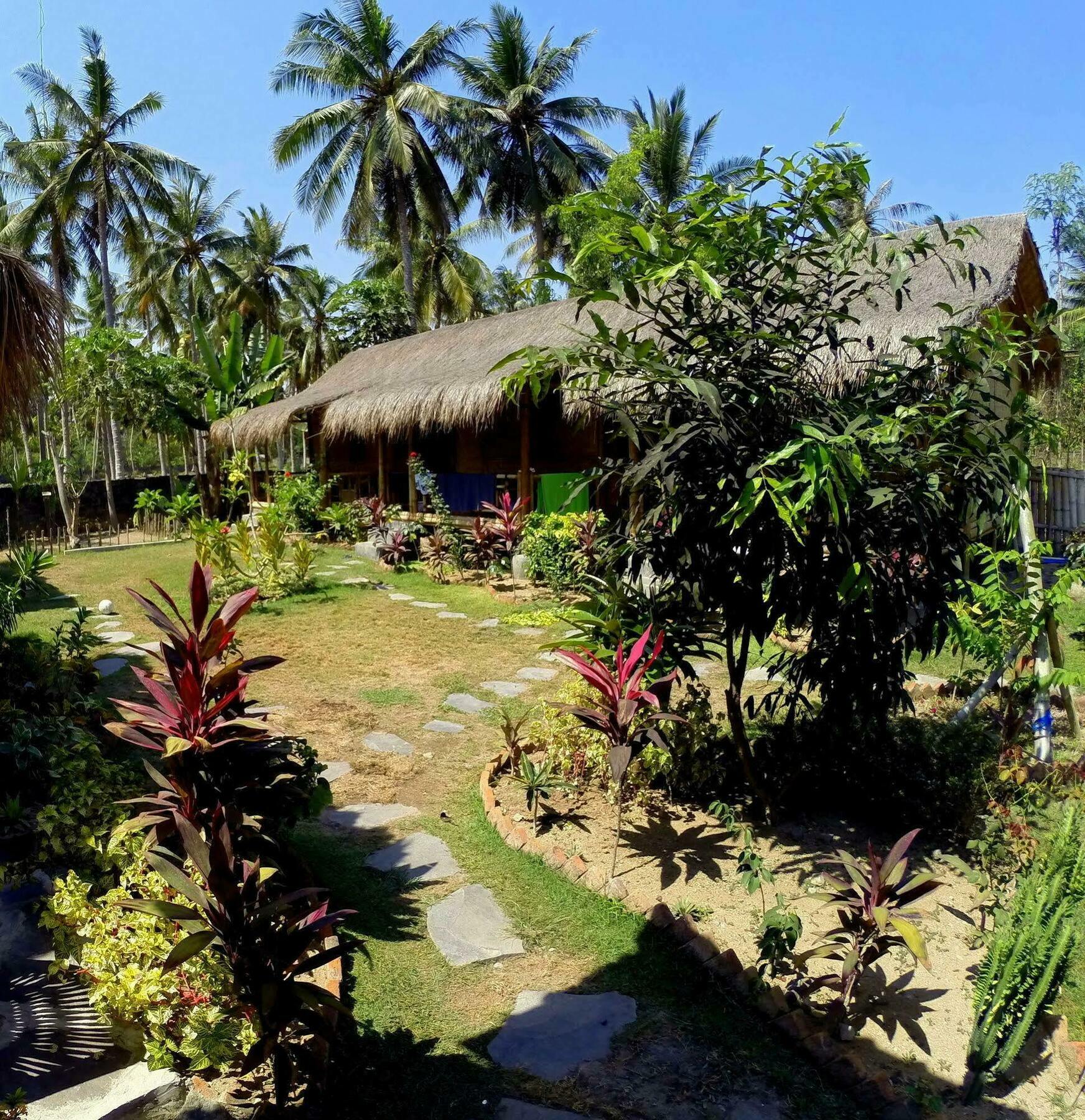 Same Same Bungalows Kuta  Exterior photo