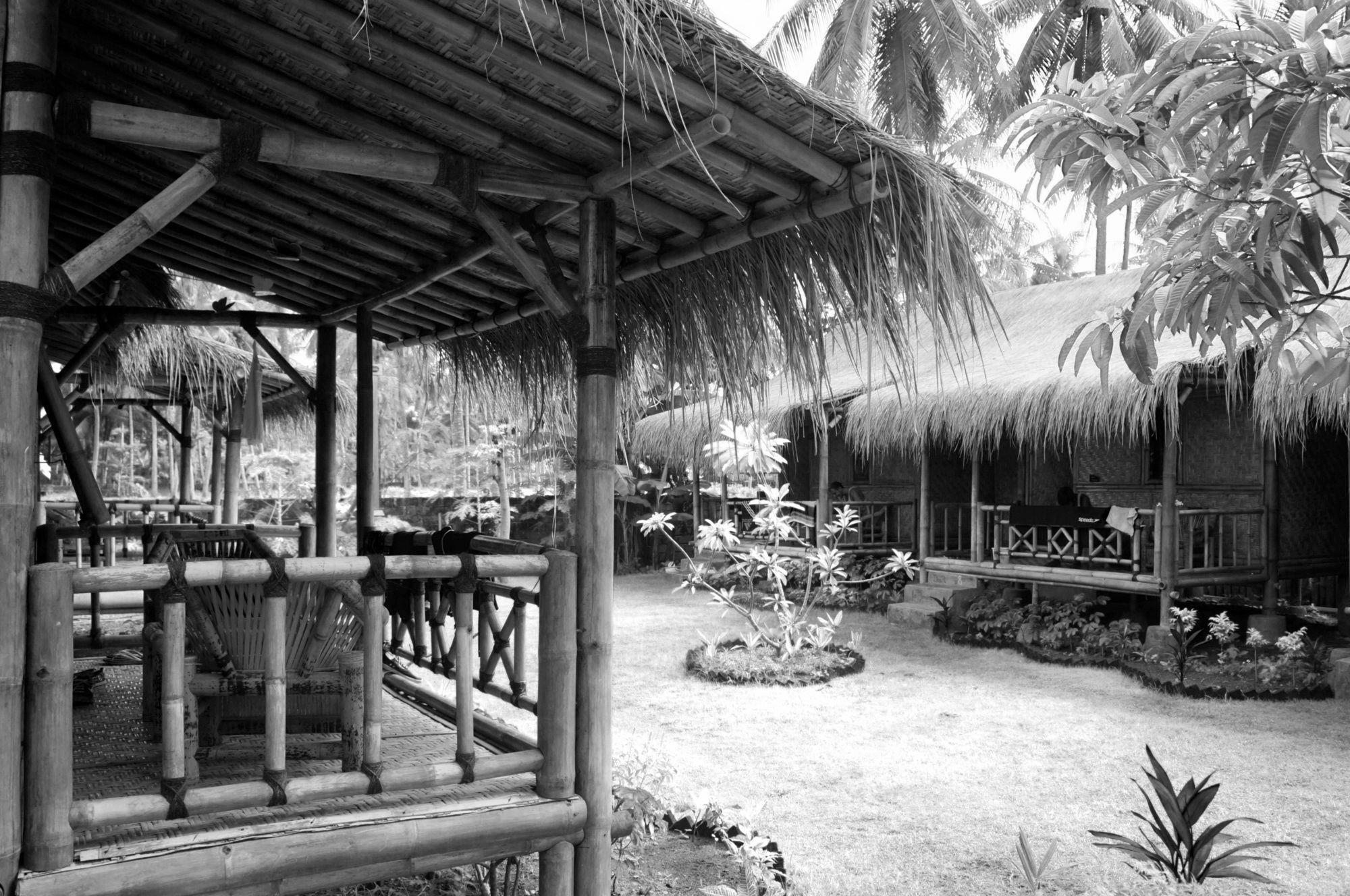 Same Same Bungalows Kuta  Exterior photo