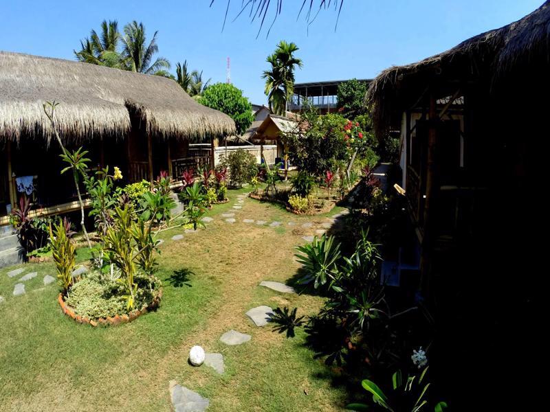 Same Same Bungalows Kuta  Exterior photo